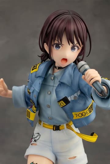 「ガルクラ」よりフィギュア「井芹 仁菜」が楽天ブックスにて11%オフで販売中！OP主題歌「雑踏、僕らの街」MVでも着用しているステージ衣装で立体化