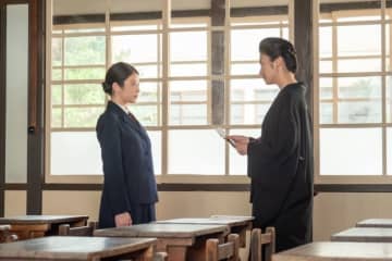 明日の『あんぱん』“のぶ”今田美桜、“黒井”瀧内公美から手紙の差出人を追及される