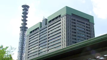 自衛隊機墜落事故　不明自衛官2人の身元公表　捜索続く