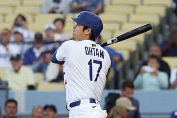 ドジャース・大谷翔平が13号先頭打者アーチ！　4試合ぶり一発で山本由伸を援護