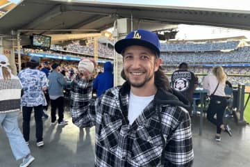 大谷13号HR、男性ファンの左足直撃　痛みは「ちょっとね（笑）」　人生初のHR球「保管するよ」