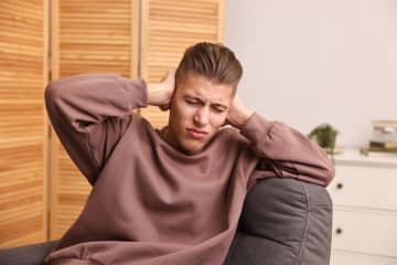 隣の部屋から大音量の音楽が！ 「騒音被害」で「退去」する場合、「違約金」は免除してもらえるのでしょうか？