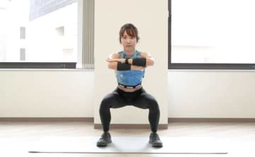 下半身をとことん鍛えたいときに！立ったままできる代謝アップトレーニング15種目
