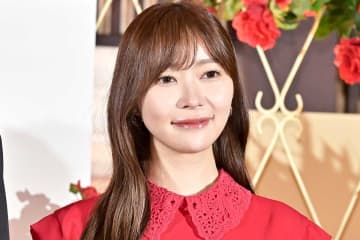 指原莉乃、一部週刊誌で毎回使われる画像で思い出す先輩タレント「6万もするTシャツくれたんだ？って」
