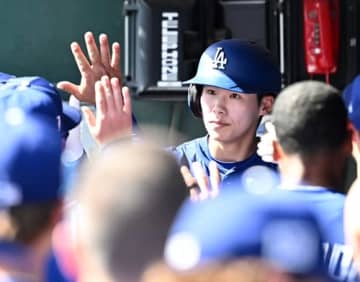大谷同僚キム・ヘソンのメジャー初本塁打に韓国メディア歓喜！“走攻守”大活躍で山本由伸も援護