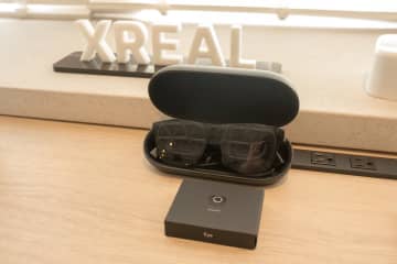 XREALが“見る”を変える？　新しいカメラアクセ『XREAL Eye』を使った、新しいARのカタチ