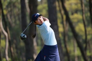 長澤愛羅は2位で最終日へ　韓国のオ・スミンが12打リード【クイーンシリキットカップ】