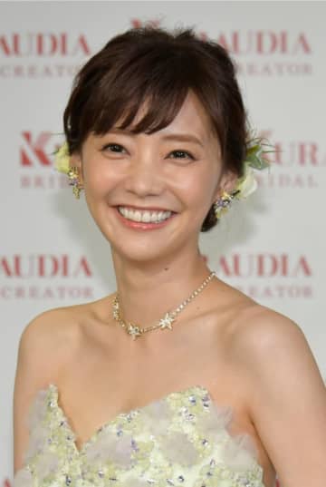 「これは誰だ」倉科カナの“別人級”ショットに驚きの声「違う人に見える」「えぇ雰囲気違う」