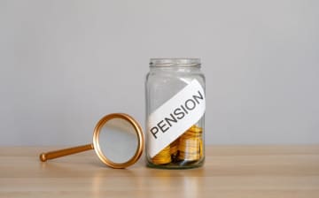 月収と年金が合計「51万円以上」で年金支給額が少なくなる「在職老齢年金制度」。支給額が少なくなった人はどれくらい？