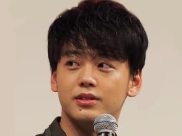 竹内涼真、フットサルで仲良しツーショットが話題に「LOVE LOVEですね」「癒されました」