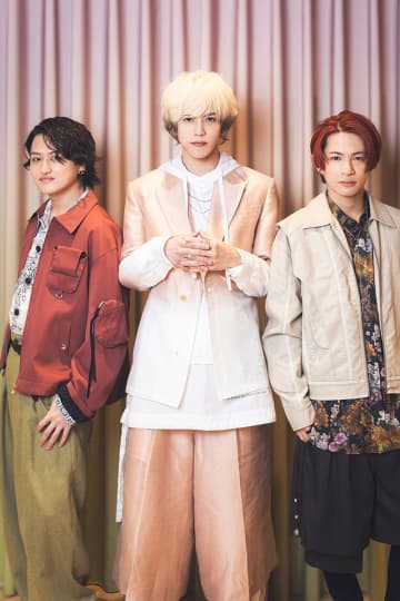 【インタビュー】LEEVELLES、新体制への決意とアニメ『この恋で鼻血を止めて』オープニング曲を語る「未来の話を一緒に」