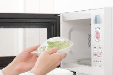 『ラップ』を“ふんわり”置いたらダメ？電子レンジでのNG行為４つ