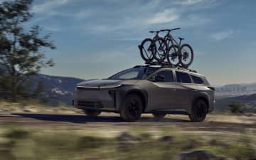 トヨタ、北米で新型バッテリEV「bZ Woodland」を世界初披露 日本向けモデルは2026年春発売