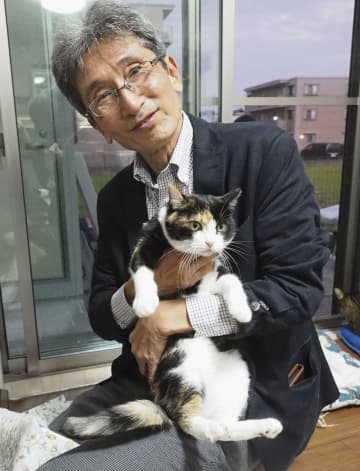 九州大、三毛猫の毛色遺伝子発見　黒と茶判明で、120年の謎解く