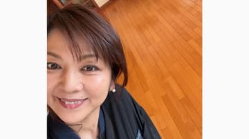 食材の組み合わせが素敵！ 飯島直子 “夜な夜な”作ったおかずを披露！彩り豊か栄養満点のプレートに「ヘルシーご飯が美味しそう」と絶賛