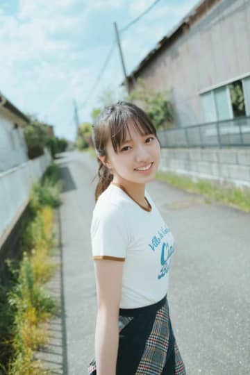 【B.L.T.7月号】乃木坂46･海邉朱莉が、初ソログラビア&インタビューに挑戦♡