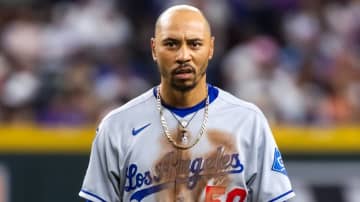 ベッツがほえる　重要な場面で大谷翔平を避け試合を挑まれたベッツが2点タイムリーで結果見せる　指揮官は「彼は何度も何度もやり遂げてくれる」