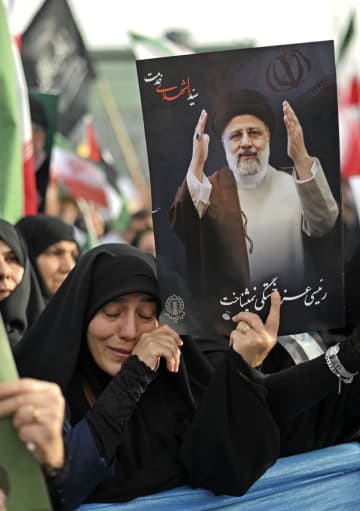 イラン前大統領を追悼　首都で集会、反米訴え
