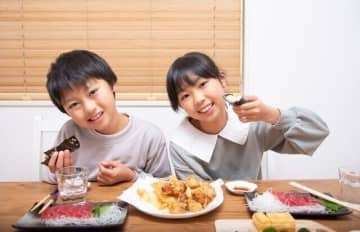 唐揚げ・カニカマ・きんぴら…子どもが好きな「巻き寿司」の意外な具