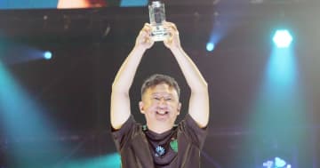 【EVO Japan 2025】KOFXV部門優勝はET選手！安定感ある戦いで王者に「クラークのおかげ」
