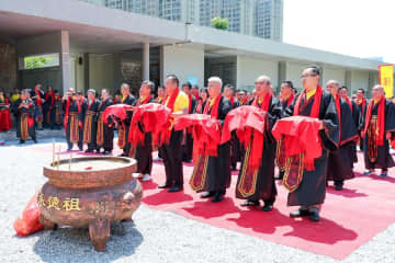 兵法の聖人・孫武をしのぶ式典に400人参列　中国・蘇州市