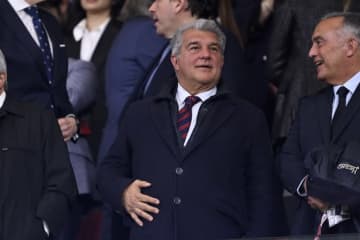 バルサ会長、2季ぶりのラ・リーガ制覇に喜び爆発「私たちはこのチームに惚れ込んでいる」