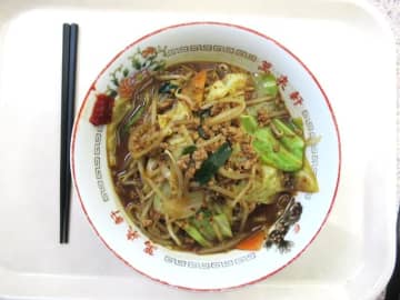亡き店主の魂　商大生継ぐ　自慢の味噌、世代超え人気　萬来軒（市川市）　【房総ラーメン図鑑　PartⅡ】（1）