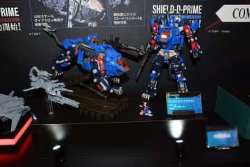 ゾイド、トランスフォーマー、ダイアクロンが融合した「SHIELD-D-PRIME」！　今後の「T-SPARK」の顔となるキャラクターに【#静岡ホビーショー】