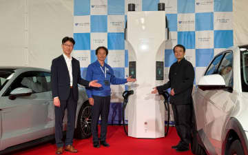 東光高岳とe-Mobility Power、最大出力350kW/口対応の次世代急速充電器「SERA-400」を共同開発