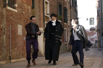 高橋一生が流ちょうなイタリア語を披露！　『岸辺露伴は動かない　懺悔室』ヴェネツィアでの露伴を捉えた本編映像