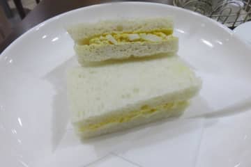 【西区】スタイリッシュな店内で自慢のケーキとパスタを！「ラ・セゾン」