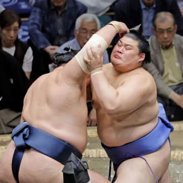 綱とり大の里が横綱昇進までに修正したい「悪癖」…押し込まれて劣勢となってもしっかりと踏ん張れるか