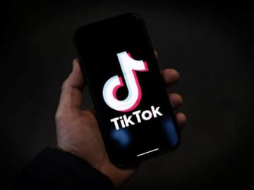 TikTok、広告めぐり「法令違反」とEUが暫定見解　詐欺広告を見つけたら？