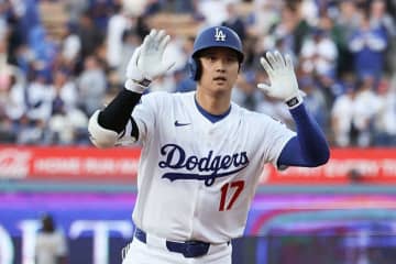 ドジャース・大谷翔平が2戦連発の14号3ラン　自身のボブルヘッドデーでまた豪快弾