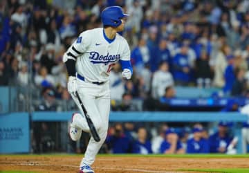 大谷翔平の14号にファン困惑「なんで」　“軽打”で柵越えに震撼「芸術的」