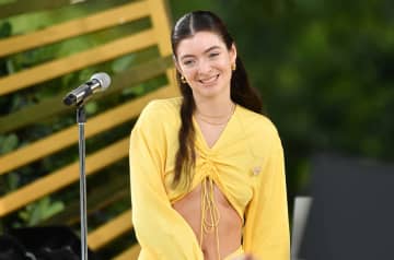 ロード、チャペル・ローンとジェンダーについて話し合ったことを明かす「私は男性である日以外は女性」