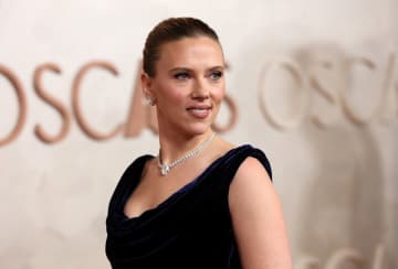 スカーレット・ヨハンソン　２３年前共演した俳優の激変に衝撃「人は変われるって素晴らしいこと」