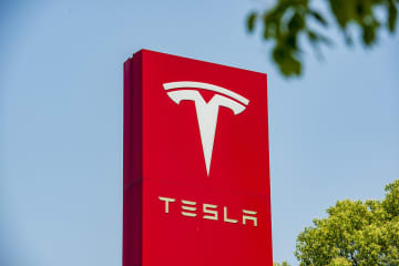 米テスラ上海ギガファクトリー、4月の輸出台数が過去1年近くで最高を記録