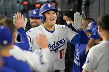 衝撃の大谷翔平HRに唖然「楽々と…」　2打席連発、逆方向へ運んだ14号に米記者驚き「オオタニは避けられない！」