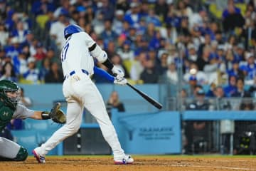 大谷翔平に「もうMVPをあげても」　衝撃の2打席連発、HRキング浮上にLA記者も“苦笑い”