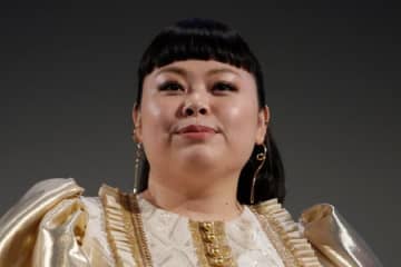 渡辺直美、「会う人みんなブチ上がってた」ポケモンネイルを披露。日本人アーティストの手描き