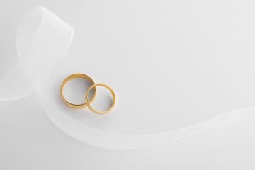 姉から「150万円」の指輪を「20万円」で譲ってもらいました。お金は支払っているし「贈与税」はかかりませんよね？