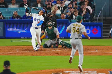 2打席連発・大谷を空振り三振　野手登板ペレダが恐怖を告白「1球ごとに後ずさりして空振りを願って…」記念球は早速ケースで保管