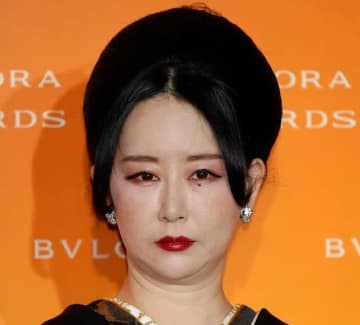 東村アキコ、高校生の時に描いたデッサン画を映画のセットに使用⇒「今の画風を確立している」と反響