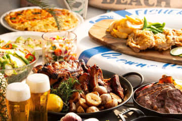 ANAクラウンプラザホテル福岡のビアガーデン、チキンやマヒマヒなどハワイ伝統料理