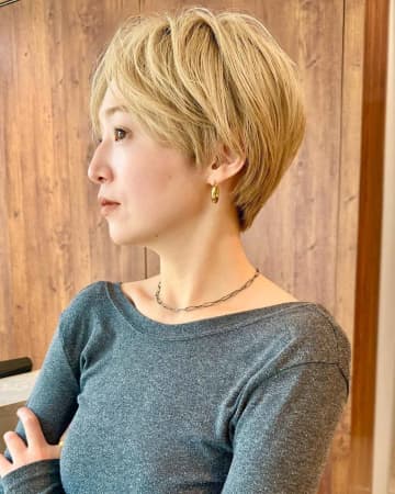 【40・50代】も意外とイケる！？ 白髪も隠せる「明るめヘアカラー」良いかも！
