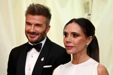 ヘンリー王子とメーガン妃のパーティーにベッカムと不仲の長男夫婦が同席した背景とは