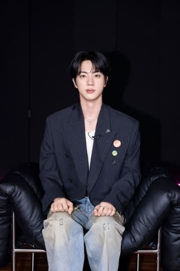 BTS ジン、2ndミニアルバム「ECHO」を発売“シン・セギョンさんとの演技は本当に難しくて緊張した”