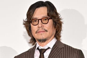 豊川悦司、“娘”の人気女優と共演　「こんなに美しい親子はみたことがない」とネット話題