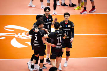 大阪ブルテオンが相手の守備に苦しみながらも勝利！ 準決勝でヌガペト擁するイランのクラブと対戦【男子ACL準々決勝】